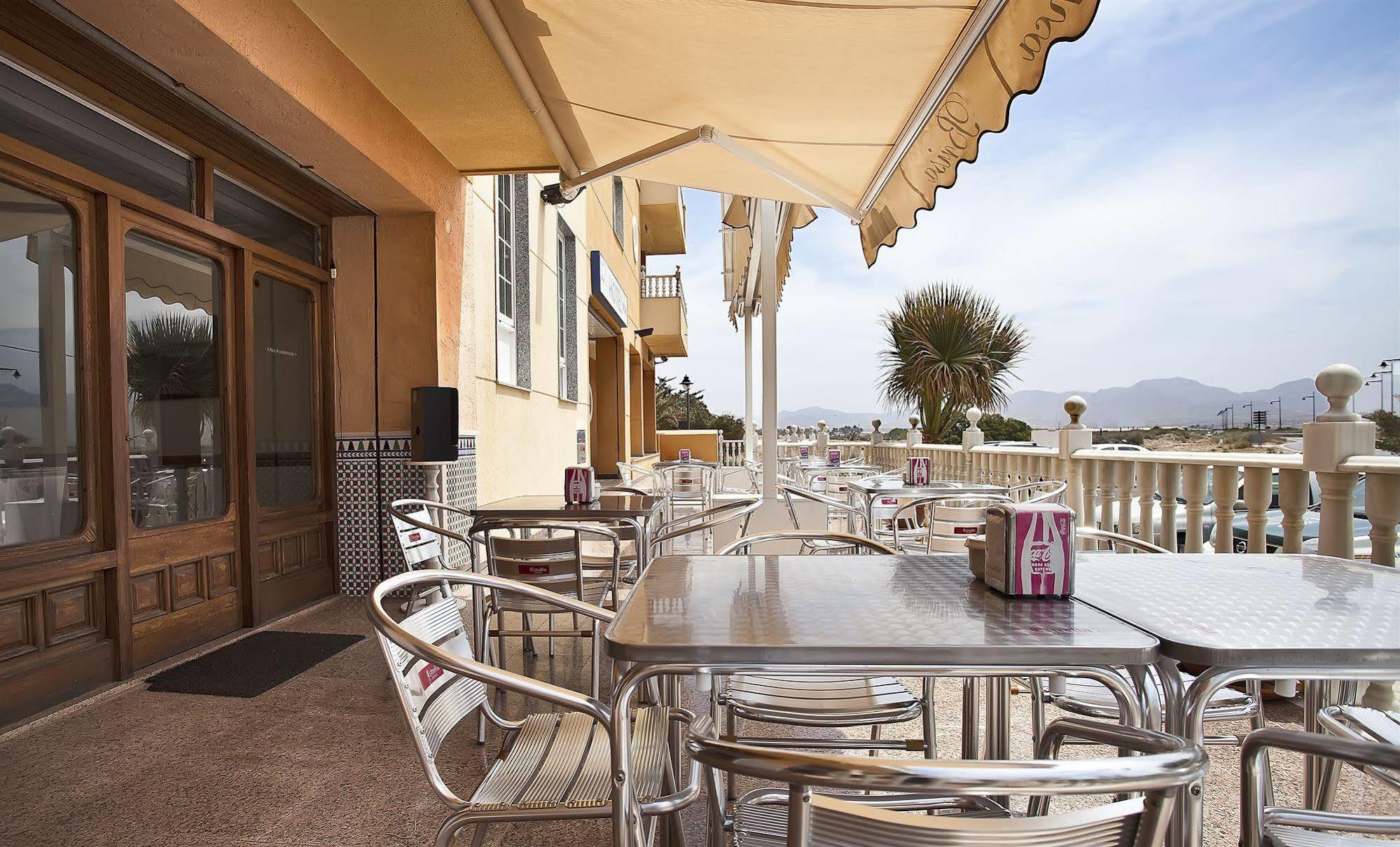 加特布兰卡布里莎加布酒店 Cabo De Gata 外观 照片